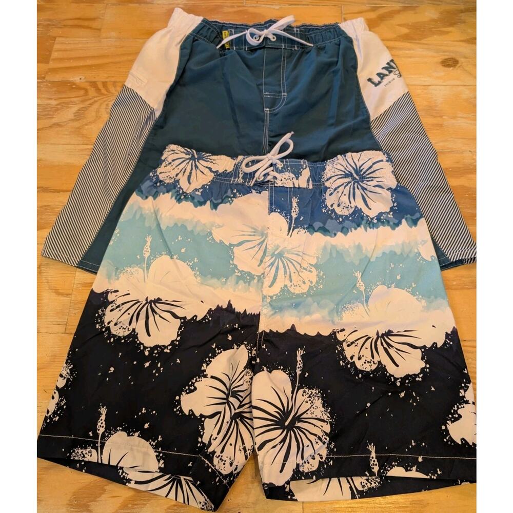 Landshark Lager Men's M 32/34 Swim Trunks Lined Green/White & Faded Glory Floral